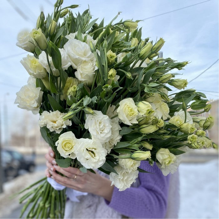 White Lisianthus Bouquet
