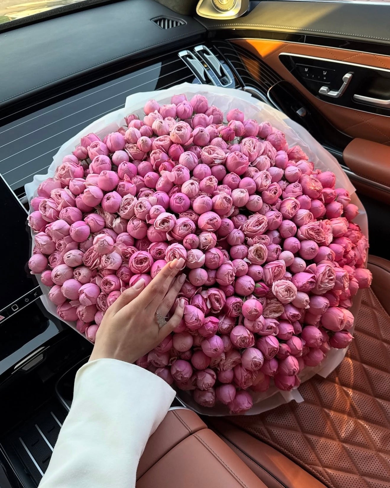 Silva Pink Garden Rose Bouquet