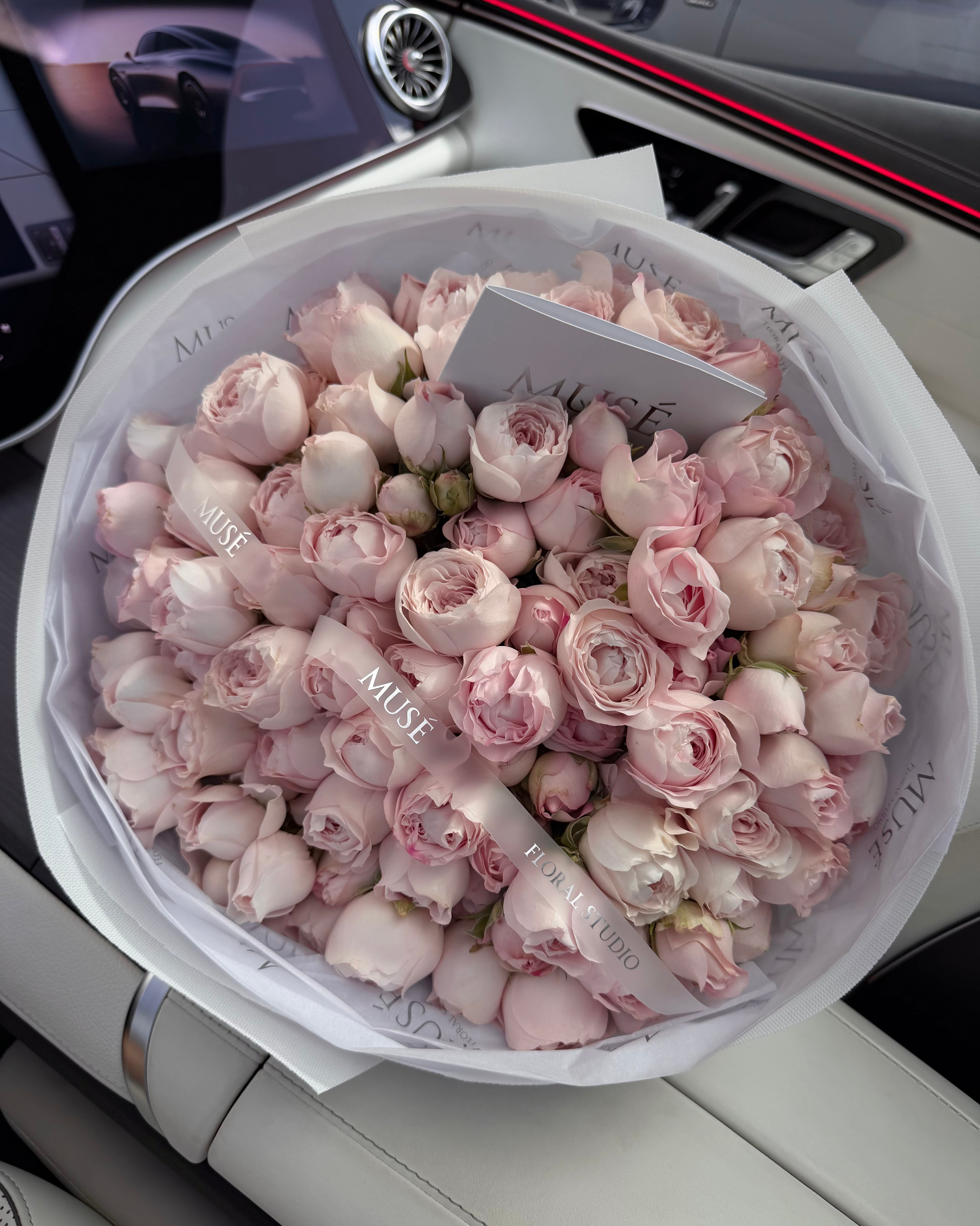 Signature Spray Garden Roses