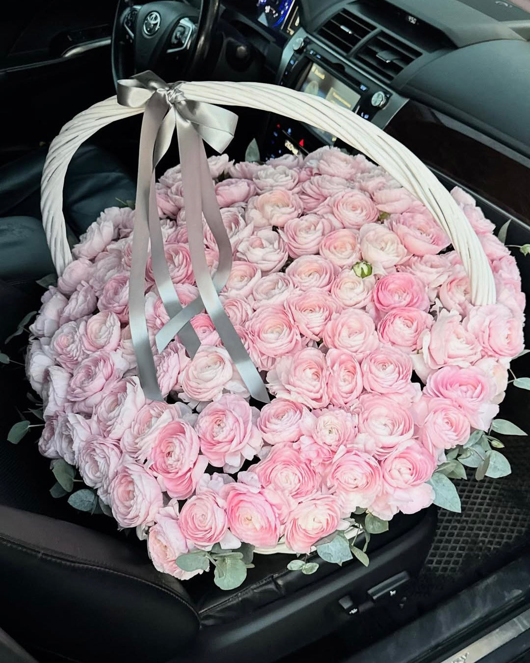 Muse Signature Ranunculus Basket