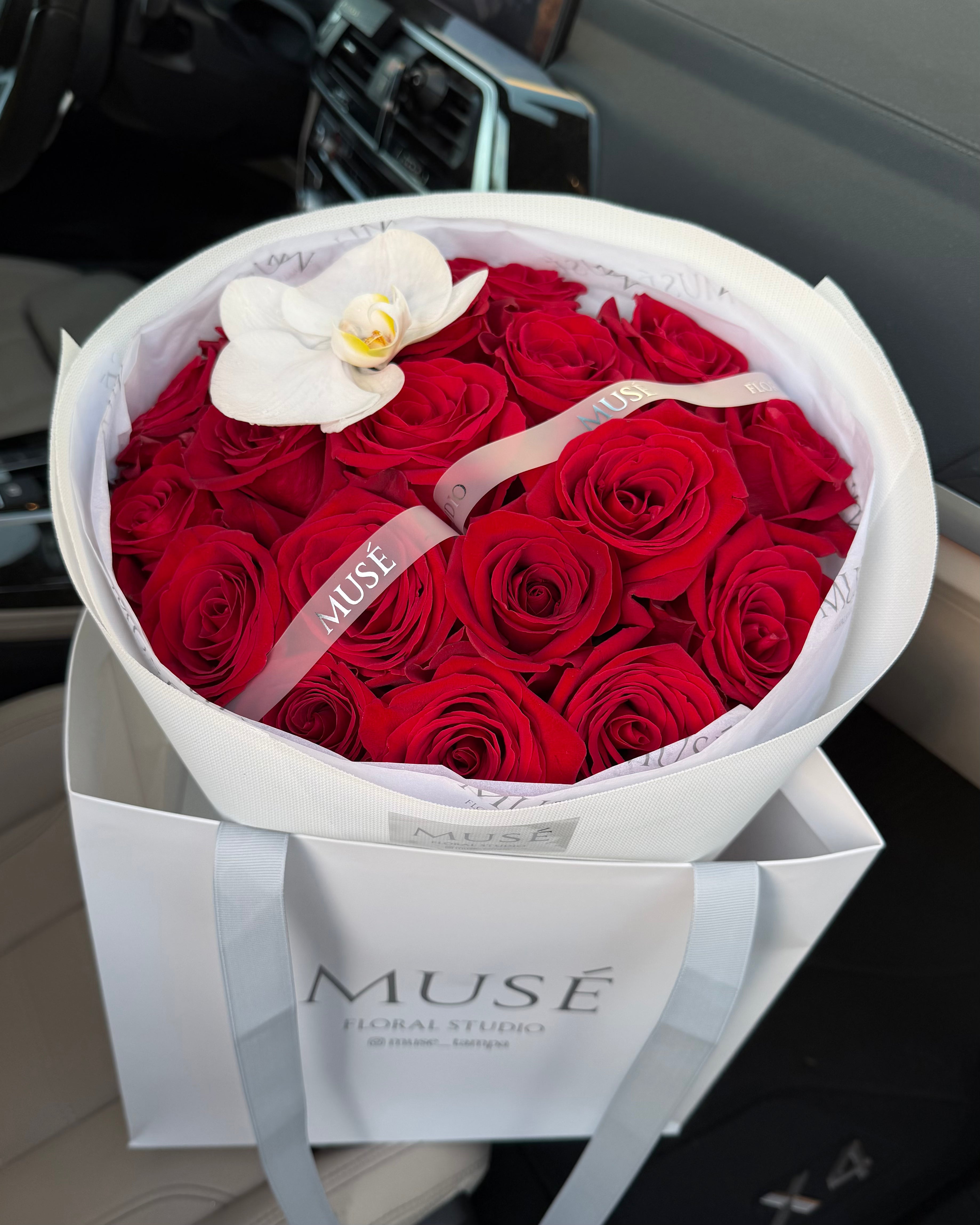 Roses Signature Bouquet