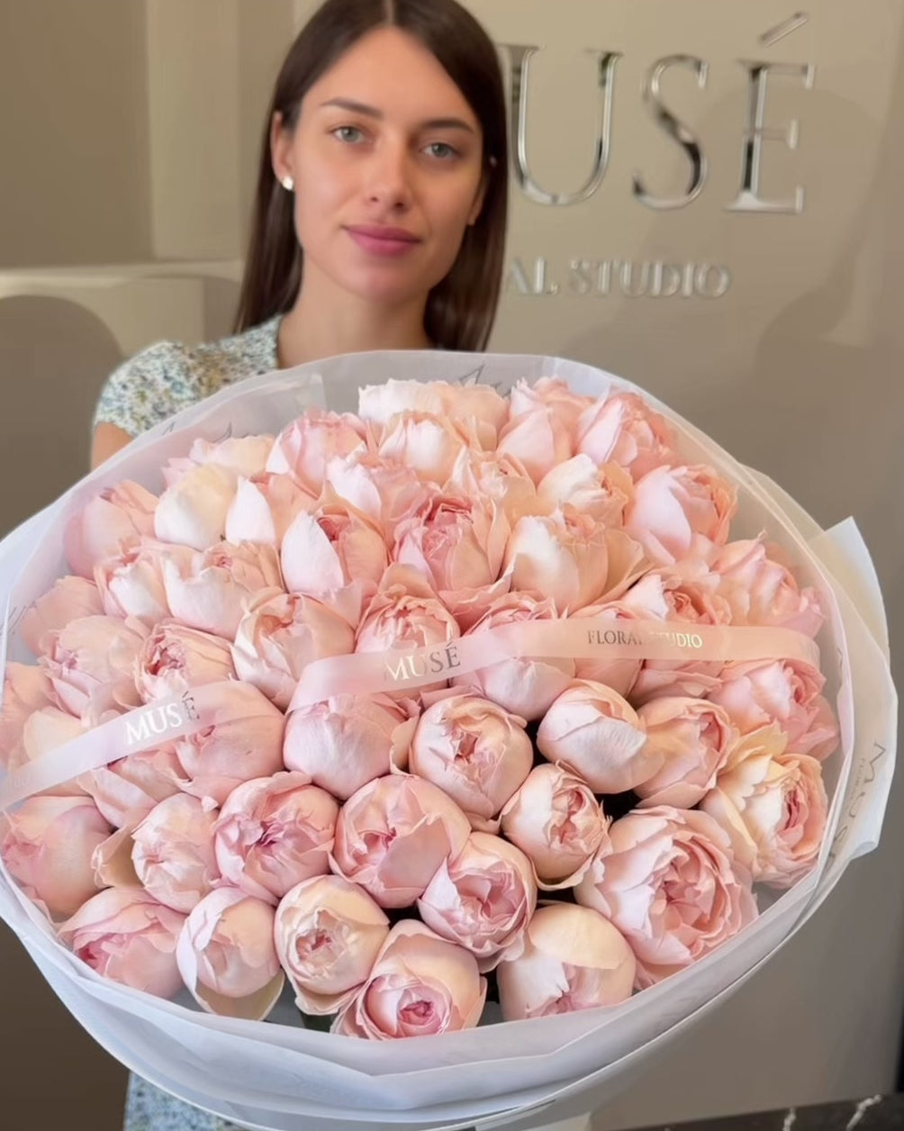 Blush Signature Garden Roses
